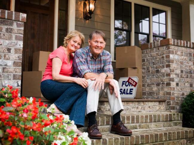 A happy couple after choosing Firefighting's Finest Moving and Storage senior moving services in Texas